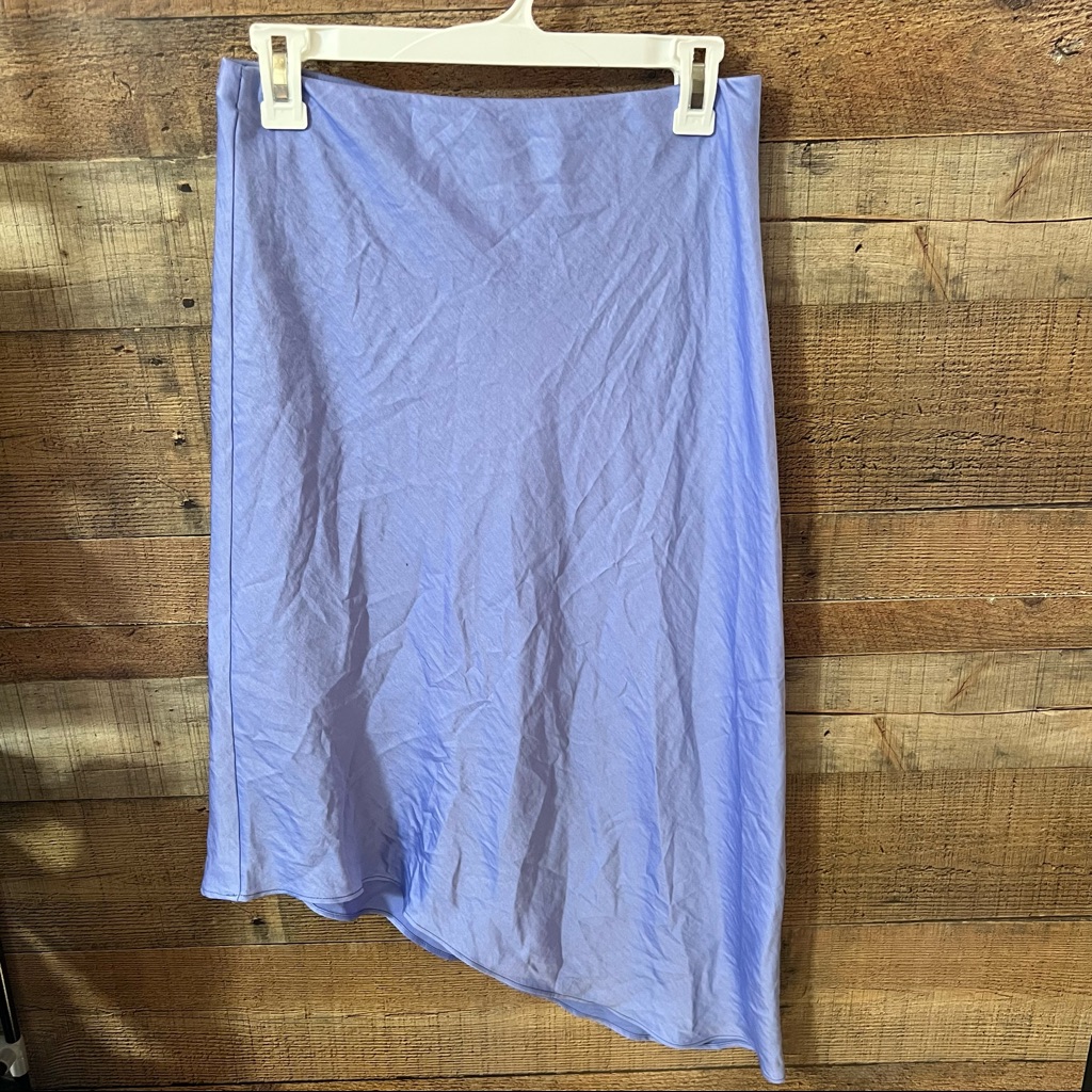 Candies Asymmetrical Hem Skirt Woman’s Small Lavender Nwt